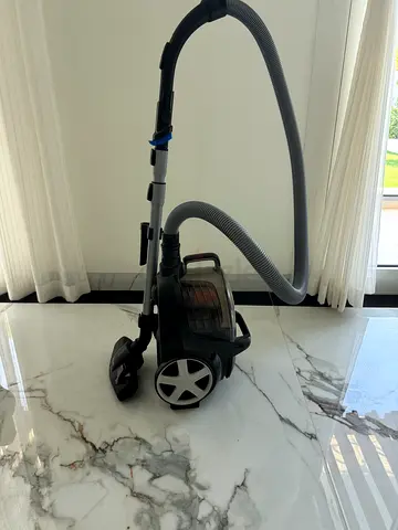 Vacuum cleaner