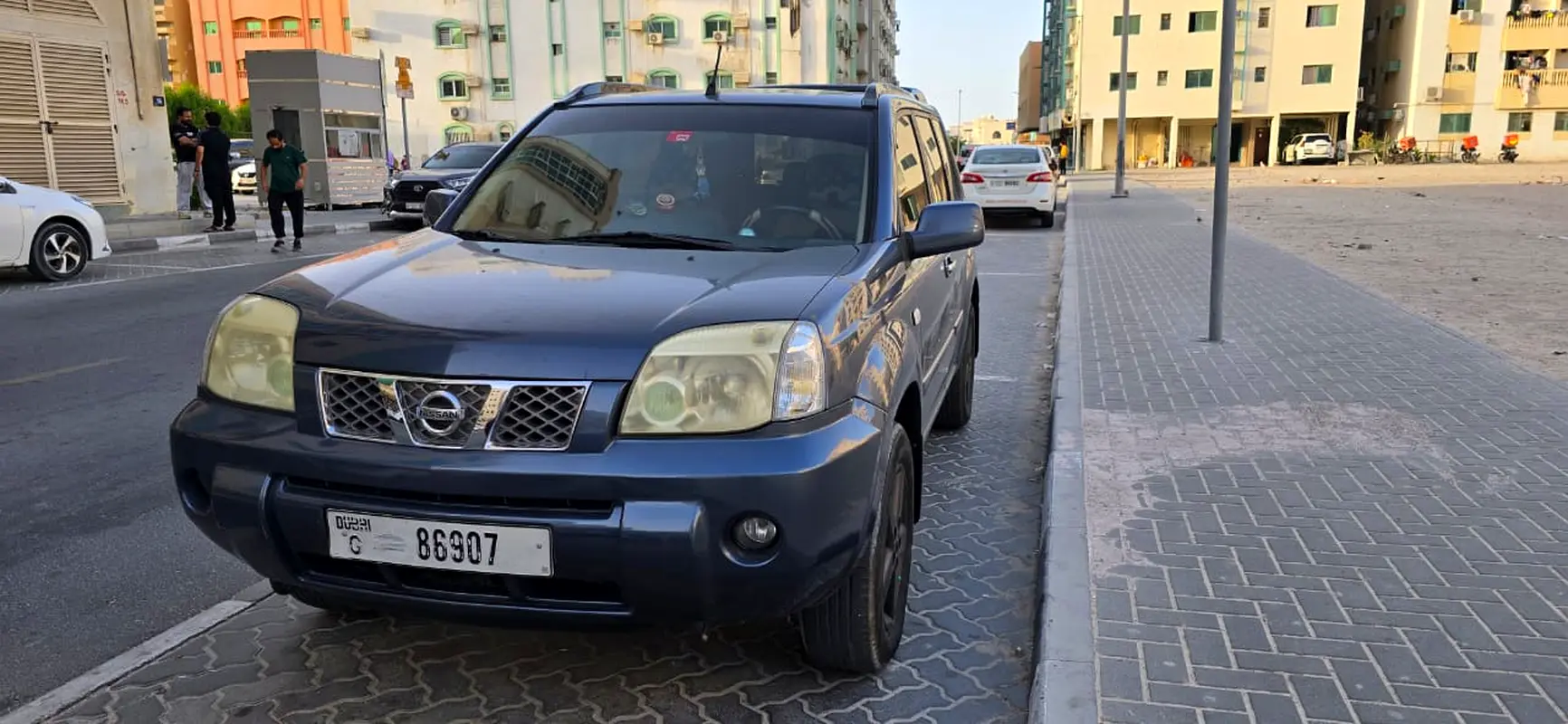 Nissan X-Trail 2008 — photo 1 of 11