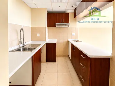 4th floor/ Community view / Well maintained unit