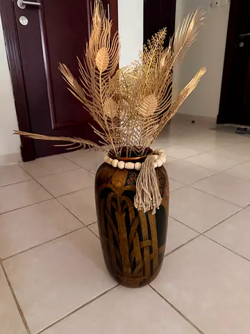 Decorative Floor Vase with Dried Pampas Arrangement