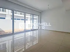 Vacant | Spacious Layout | Family-Friendly