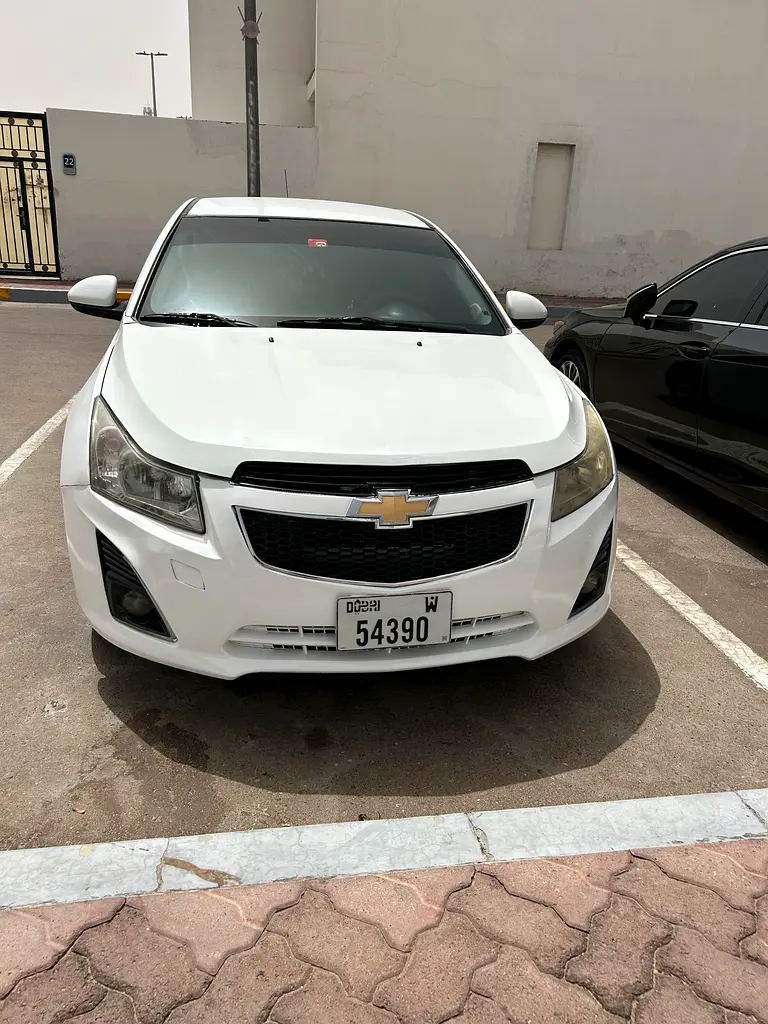 Chevrolet Cruze 2013 — photo 1 of 8