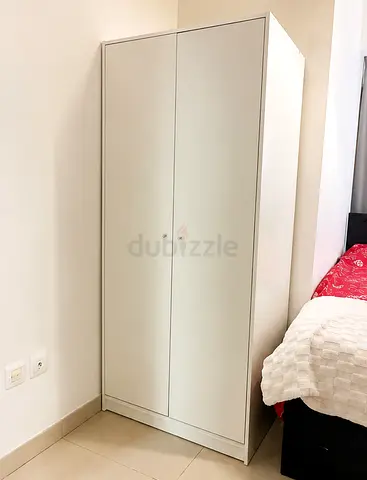 White 2-Door Wardrobe – Excellent Condition