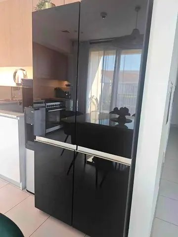 Hitachi 4 door fridge glass body