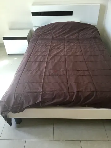 Bed+night table