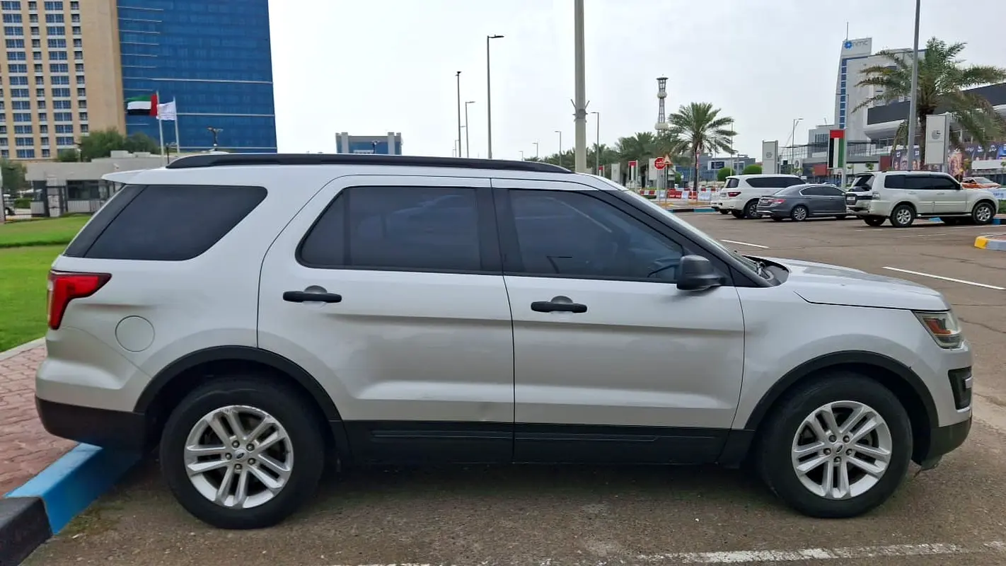 Ford Explorer 2017 — photo 1 of 14
