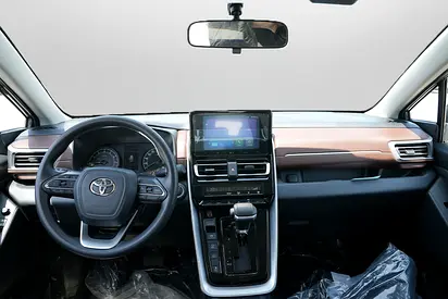 Toyota Innova, миниатюра 9