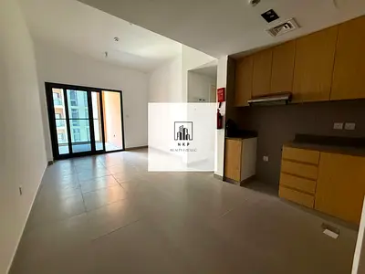 Specious luxury apartment for rent