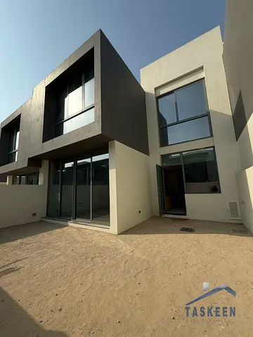 Townhouse in Wasl Gate Spacious 3BR + Maids