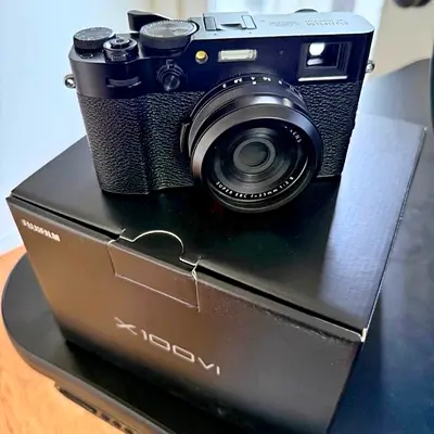 Fuji X100 vi