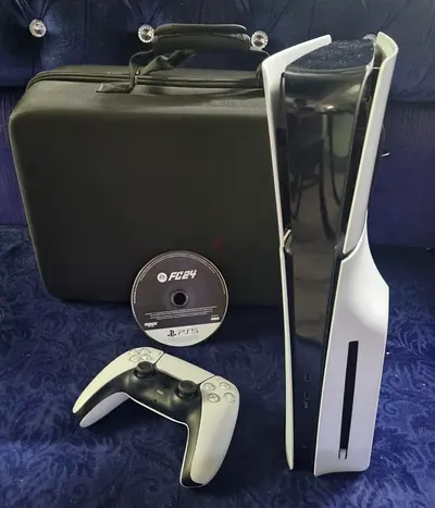 PS5 SILM DISC 1TB ONE CONTROLLER +1 GAMES WITH BAG