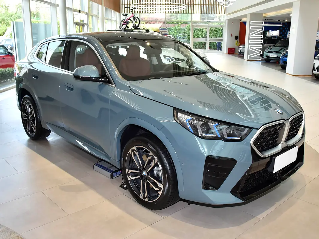 BMW X2 2025 — photo 1 of 17