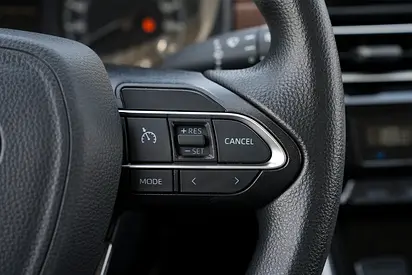 Toyota Innova, миниатюра 6