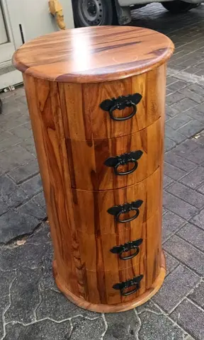 FULL WOODEN CHEST DRAWER
