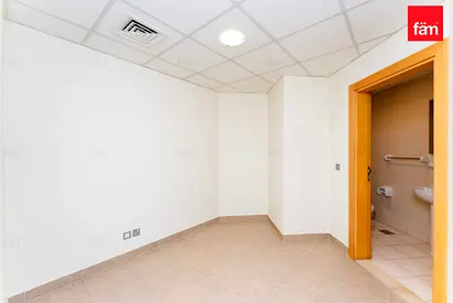 3br | Furnished|Road Facing |Shoreline