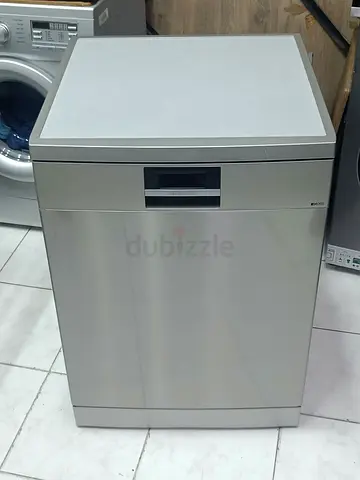 siemins brand iq700 latest model Silver freestanding dishwasher in good working condition