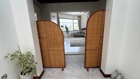Cane-panel room devider