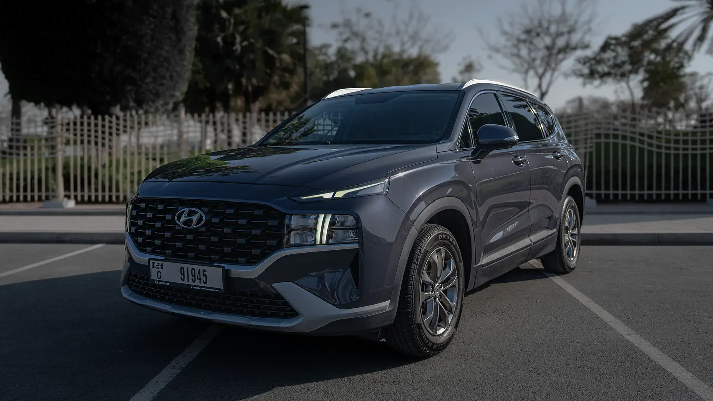 Hyundai Santa Fe 2022 — photo 1 of 8