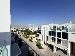 4 Bdr + M | Walkable Amenities | Community-Facing Pool