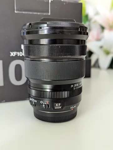 Fujifilm XF 10-24mm F4 R OIS Wide-Angle Zoom Lens (Good Condition)