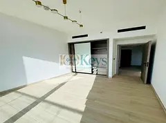 PREMIUM LIVING | CLOSE KITCHEN | LARGE LAYOUT | BALCONY