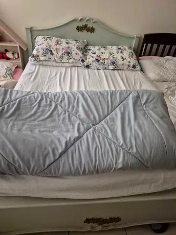 Bedroom set
