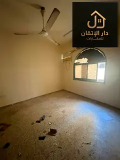 Great opportunity for rent: 2 bedroom + hall apartment in Al Qasimia. Excellent location, close to s