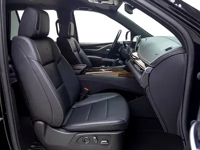 2022 Cadillac ESCALADE — миниатюра 11
