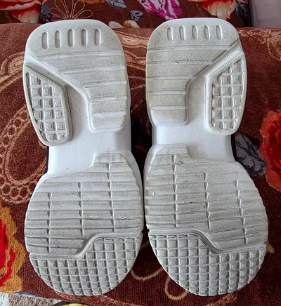 Childrens black  blue Ascott sneakers, lightly used, size- 34