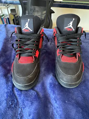 Jordan 4 red thunder