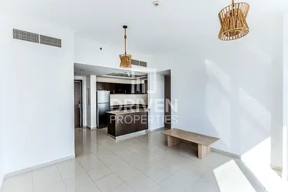 Prestigious Unit | Prime Location | Sea View