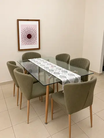 Last Price Dining Table  6 Chairs Set – Excellent Condition