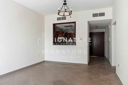 PREMIUM 2BHK I READY TO MOVE IN I NEAR METRO