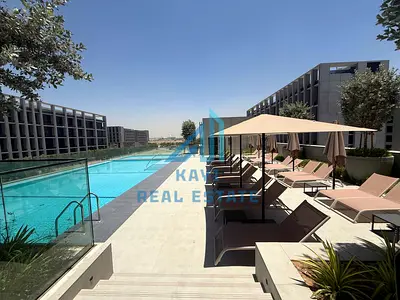 🏡✨ نمط حياة منتجع فاخر | شقة فاخرة بإطلالة خلابة على المسبح 🌊🌴