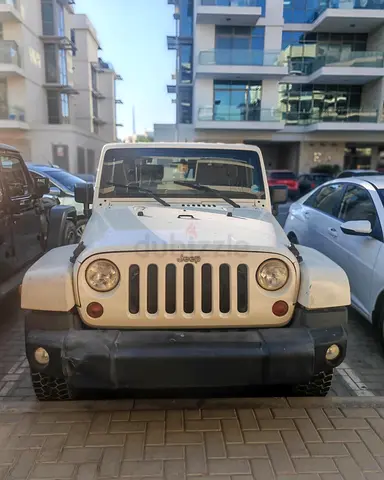 Jeep Wrangler Sahara 2010 | GCC Specs | Well Maintained