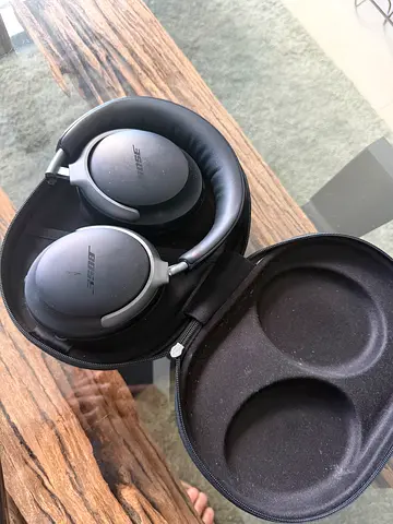 Bose QuietComfort Over-Ear Wireless Headphones with Case