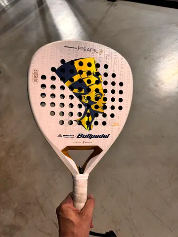 Bullpadel Pearl padel racket - lightly used