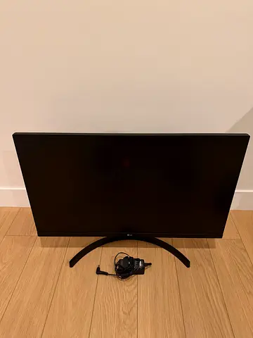 27-inch LG LED Monitor with Stand - Good Condition