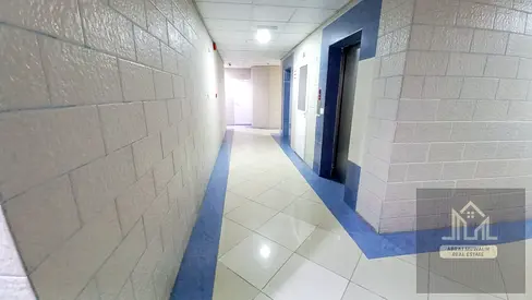 LAST OPTION/ CLOSE HALL 2BHK WITH BALCONY/ FITTED AC
