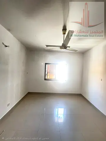 الايجار شقه غرفتين وصاله و2حمام فى الروضه3 موقع مميز
