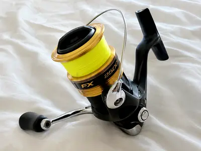 New!  Shimano 19 FX2500 Spinning Reels + Line Included