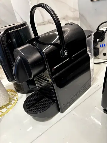 Nespresso Capsule Coffee Machine - Compact Black, Good Working Condition with capsule Starbucks