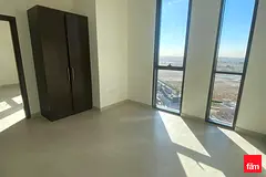 High Floor | Spacious | Ready To Move | 4 Cheques