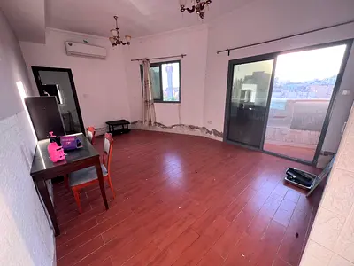 بأقل الاسعار بموقع مميز وخدمي ومناسب للسكن العائلي