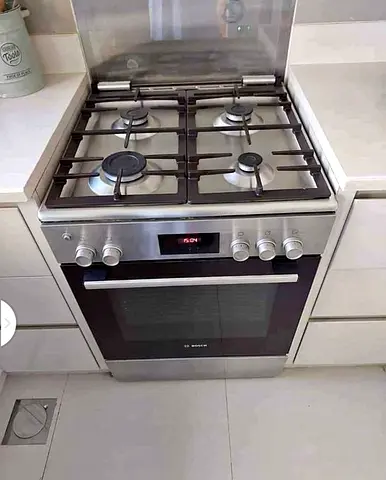 Bosch Free Standing Full Gas Cooker Stove Stainless Steel 60cm  HGQ320I50M