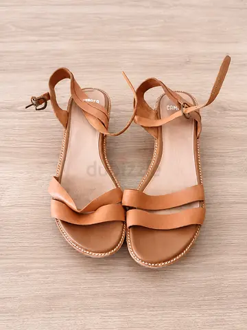 Camper brand bown/tan Leather Sandals – Size 40
