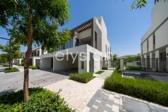 Modern Townhouse | 5 Mins to Lagoon Al Ghaf