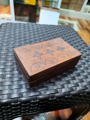 Small Vintage Hand-Carved Wooden Trinket Box 13cm