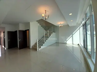 Specious 3 Master Bed Community Villa for Rent