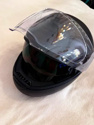 Matte black full-face motorcycle helmet with clear visor (like new)